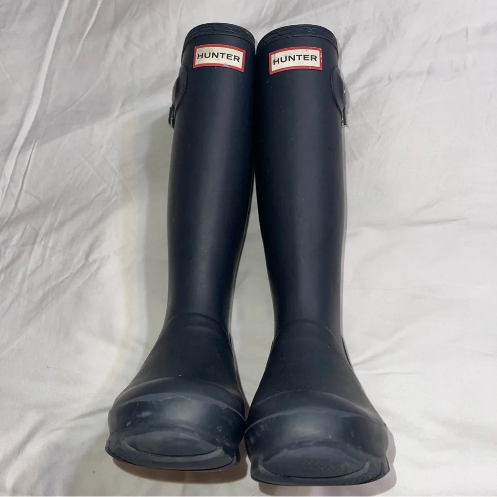 Hunter kids tall rain‎ boots in color navy blue